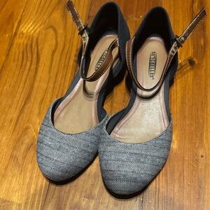 Seychelles Black and Gray Flats